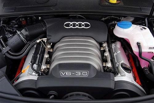 奥迪a6发动机哒哒哒响