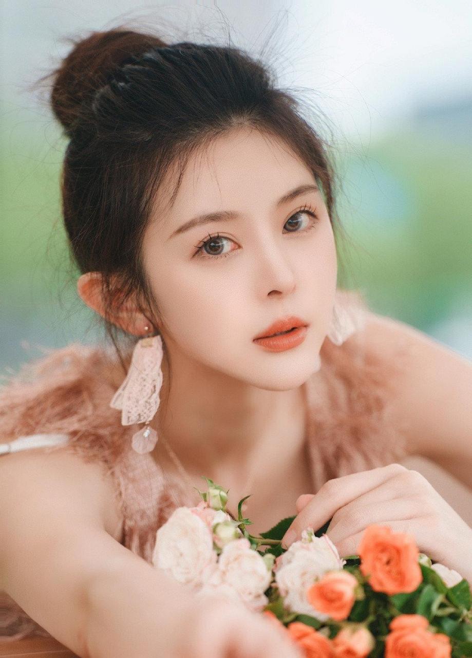 成靓欢,2012全球比基尼小姐中国大赛湖北赛区上镜小姐