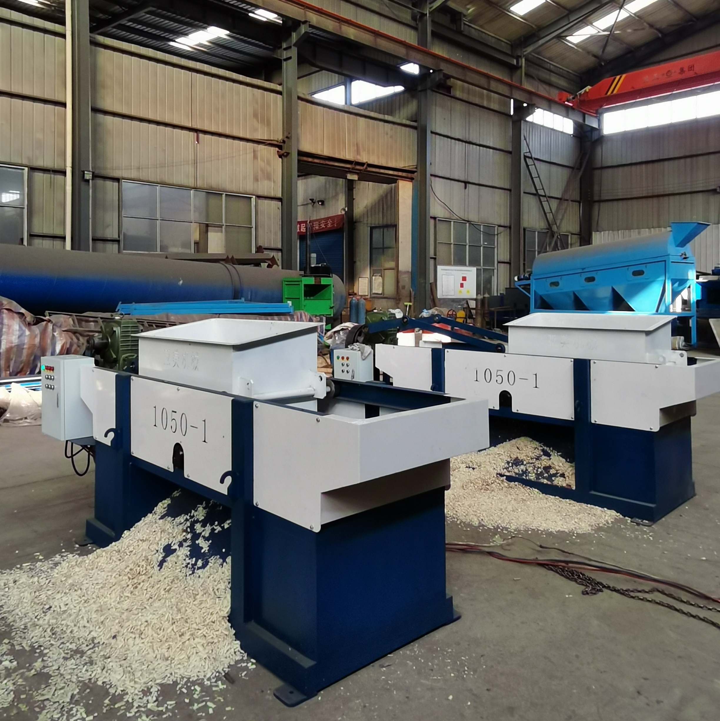 客户车间试机小型刨花机