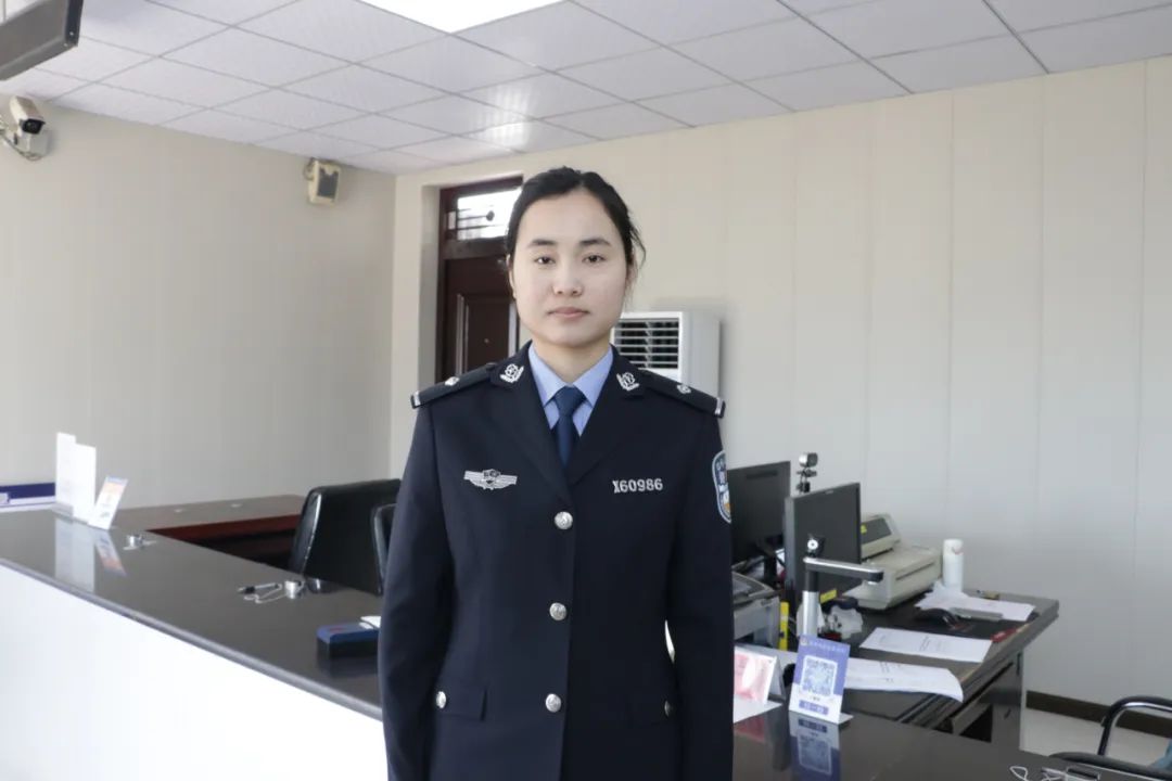 女民警制式图片