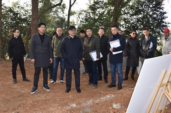 翁文杰现场调研世界爱情文化公园建设
