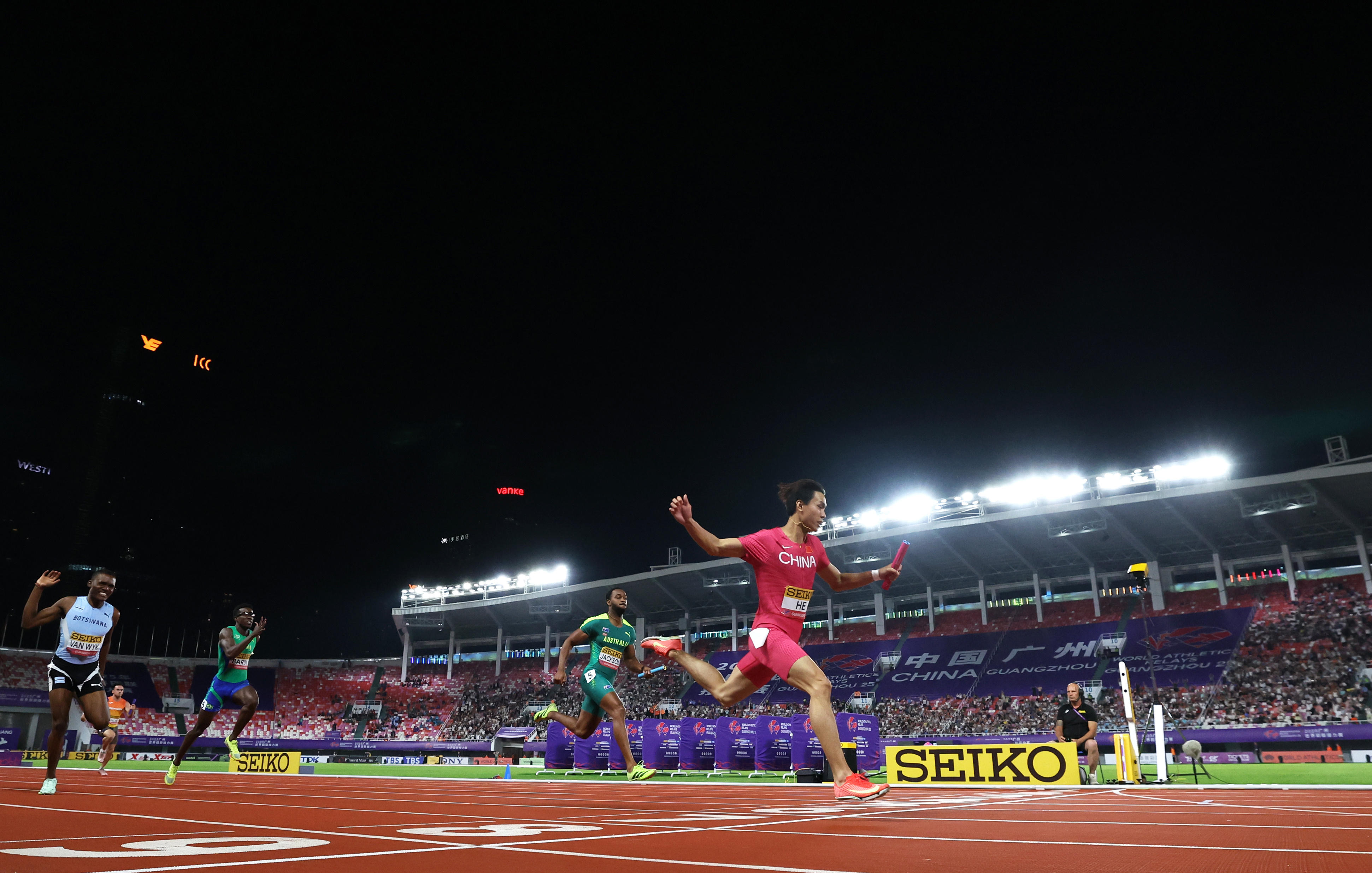 —世界接力赛:中国队获得东京世锦赛男子4x100米接力参赛