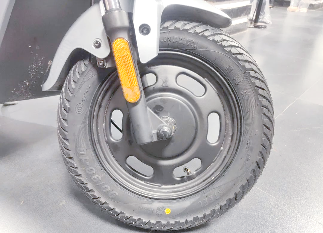 小牛电动车换轮胎:省钱又稳当的diy体验