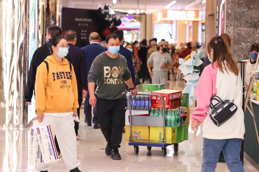 图集|焕新再出发 银海元隆广场新开业