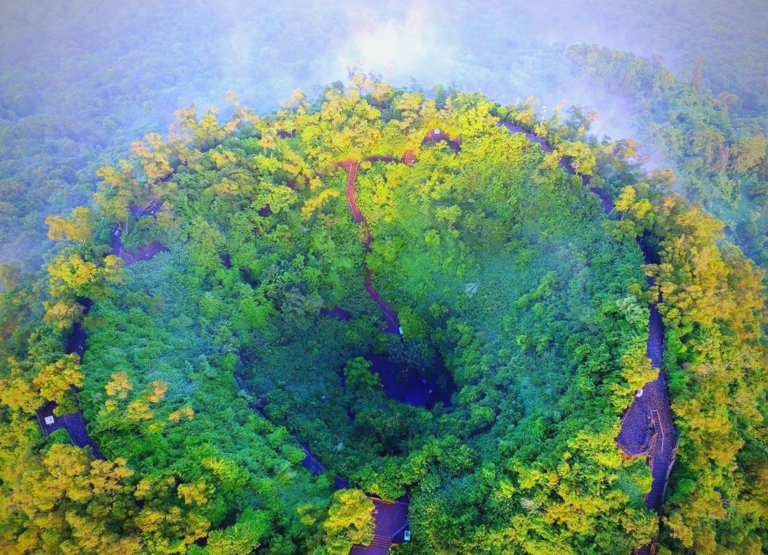 探秘火山奇观,感受海南度假魅力