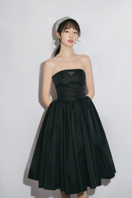 郑爽魔都1.5亿空中别墅被扒——网友:妥妥的豪宅