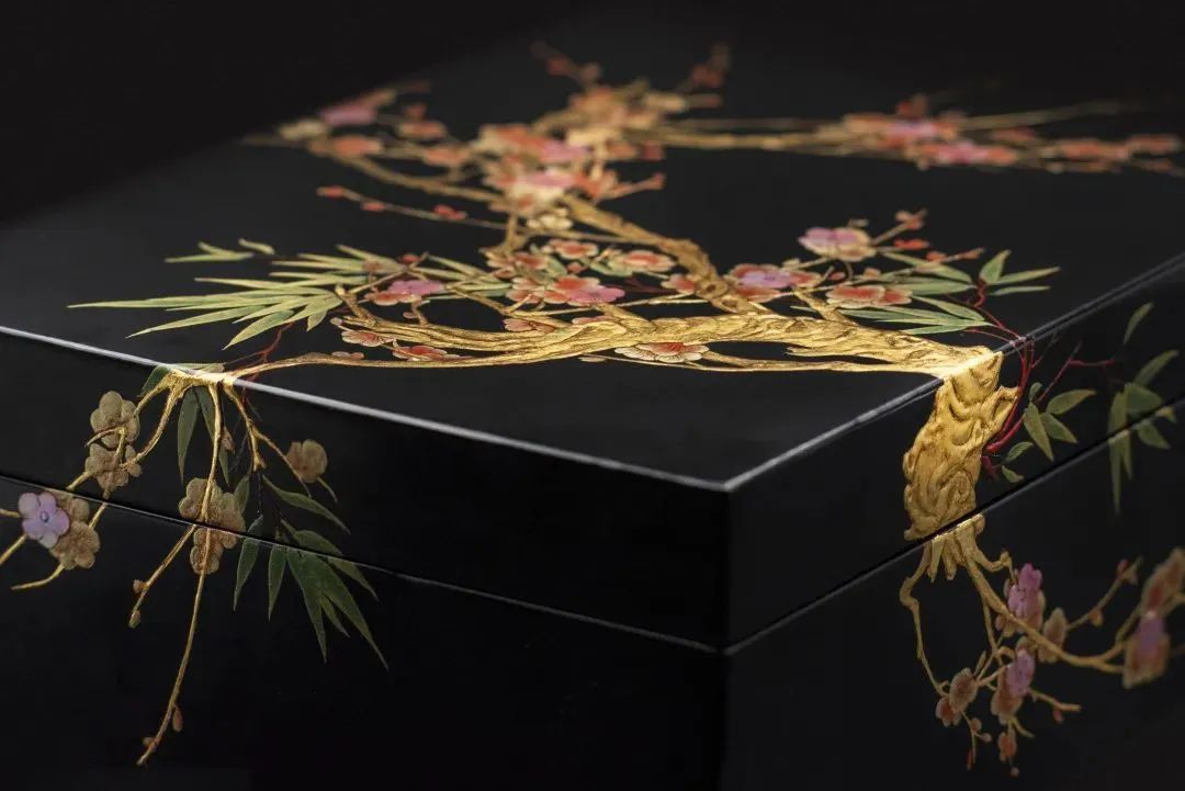 大师记|中国工艺美术大师万紫 金漆镶嵌漆器作品展