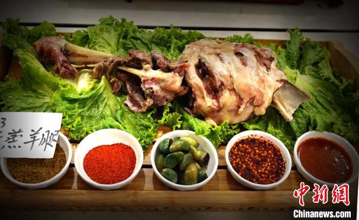 中国彭祖伏羊节在徐州开幕 再现"万人空巷吃伏羊"民俗奇观