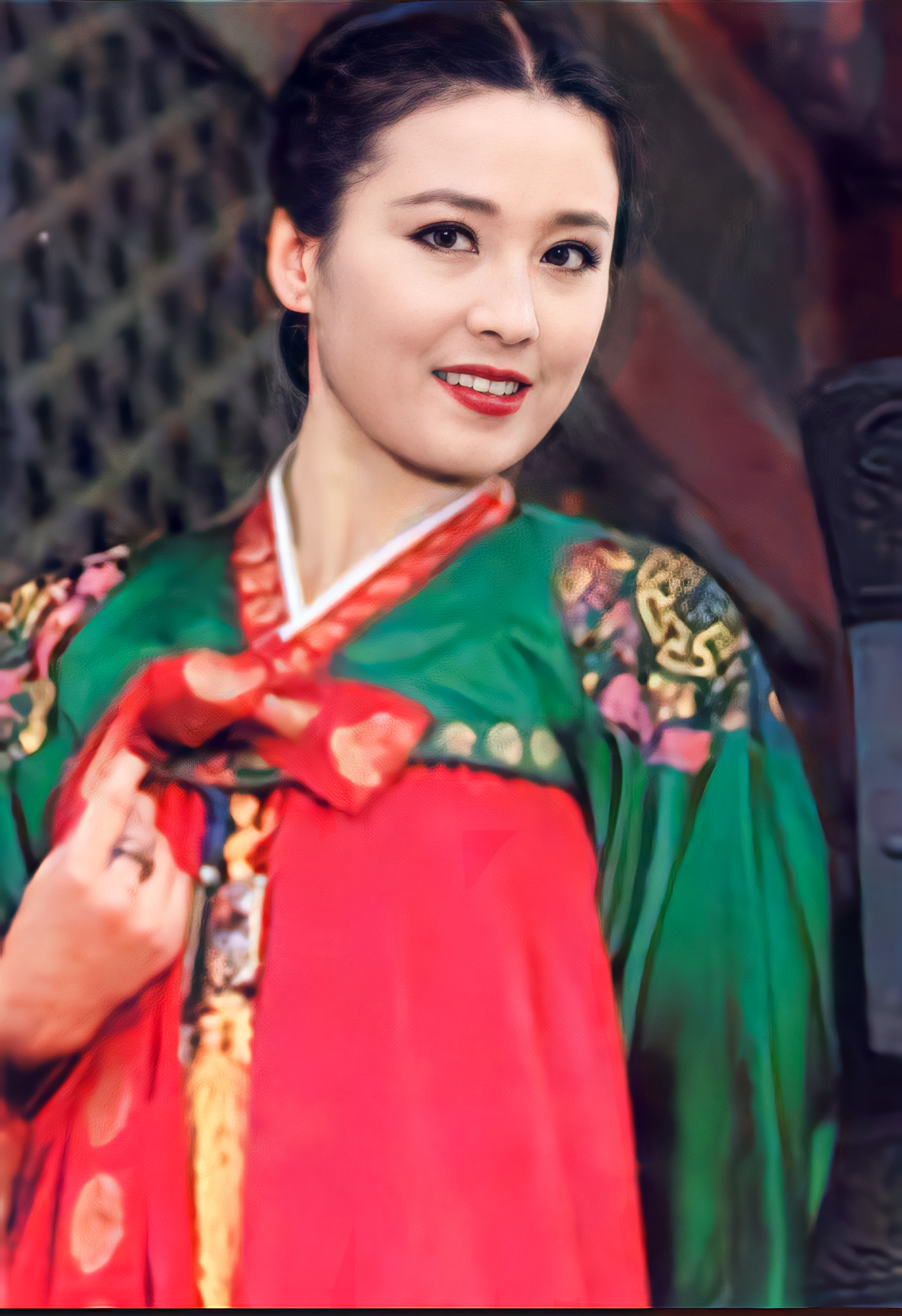 韩惠淑年轻时照片,为抚养四个妹妹,终身未婚的,70岁美貌依旧