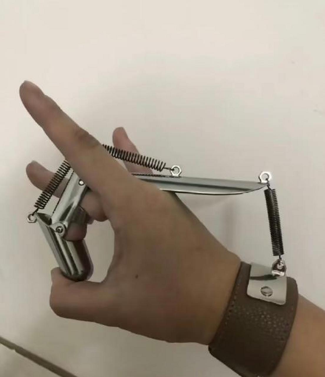 弹脑瓜神器,设计这个东西的人估计没少被人弹脑瓜.