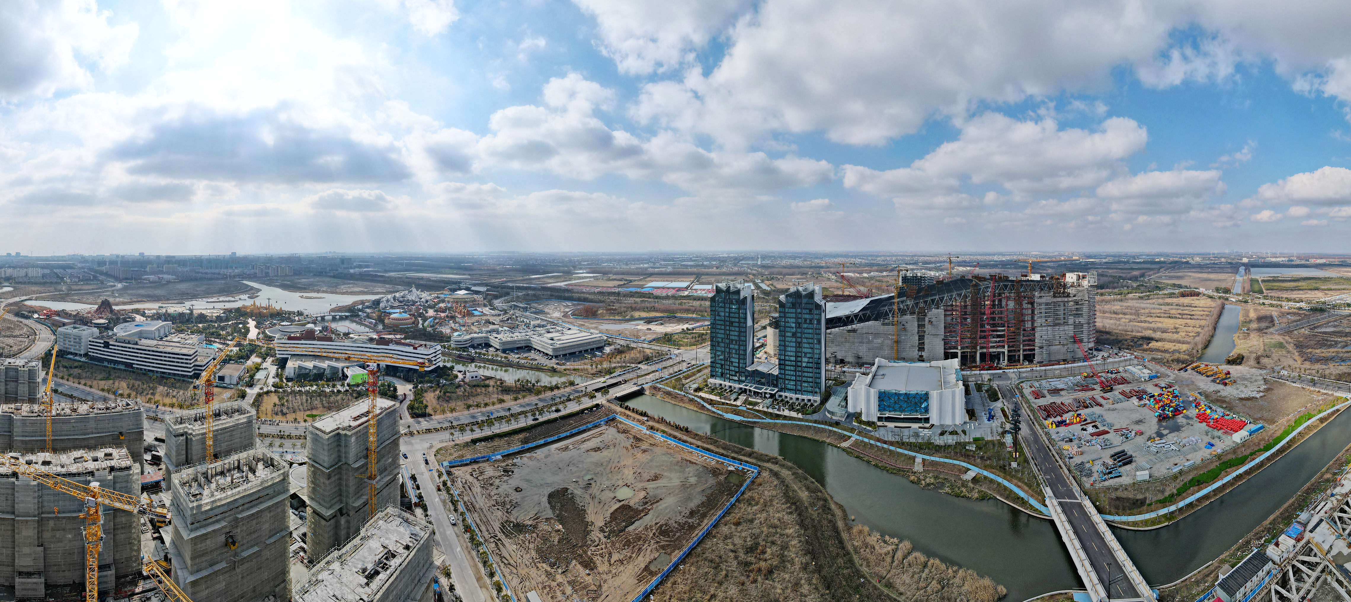 上海自贸区临港新片区新春建设忙