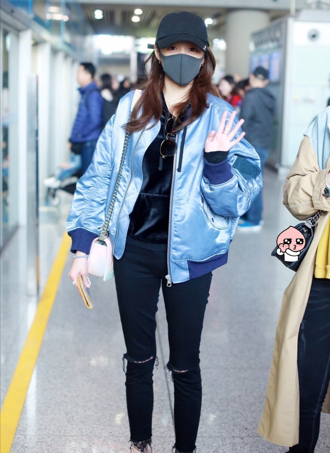 关晓彤私服学习,长腿妹子不愁穿搭,二三十岁都可穿