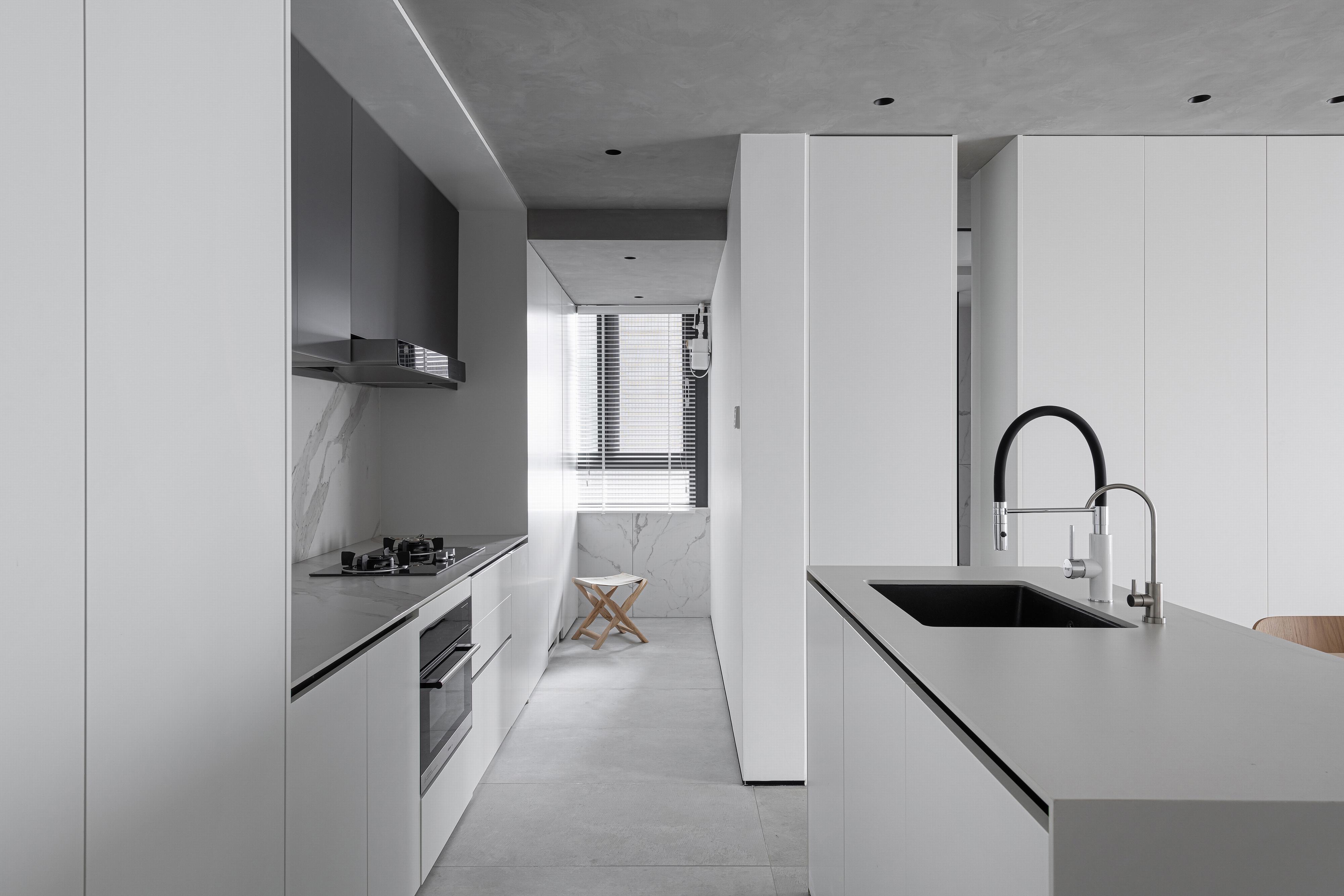 成都极简风装修设计,灰白与原木的碰撞,自然宽敞,极度舒适