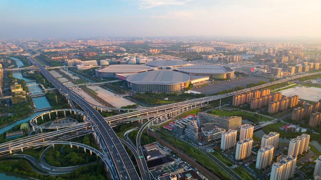 虹桥国际开放枢纽三年建设筑梦链接全世界,青浦片区辐射带动效应跑出