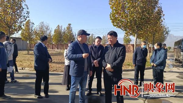 辉县市市长李继游调研污水处理厂项目推进工作情况