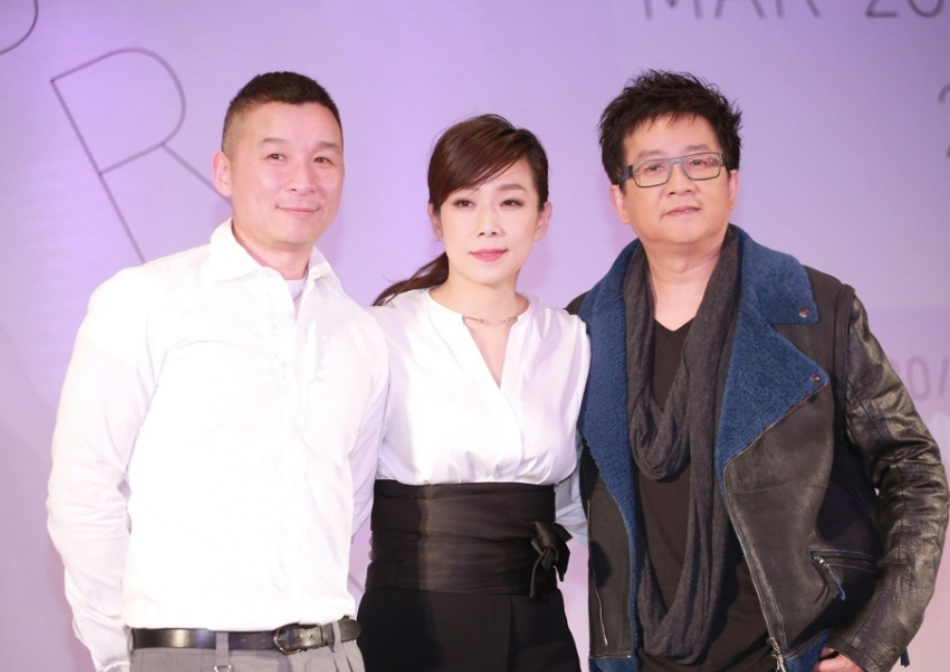 张惠妹经纪人陈镇川宣布结婚,领证日期很浪漫,曾被称最帅经纪人