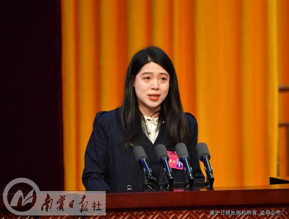 建言献策系民生真知灼见谋发展市政协十二届四次会议政协委员观点集萃