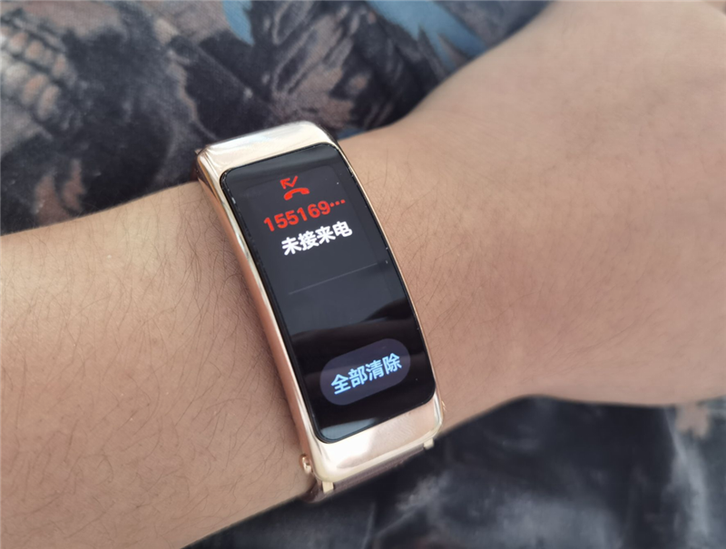 高端领域绝对王者!华为手环b6首发评测:腕上耳机/健康管家