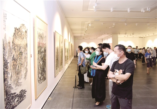吴天成山水画展引业界关注 徐州美术馆传承国画文化受赞誉