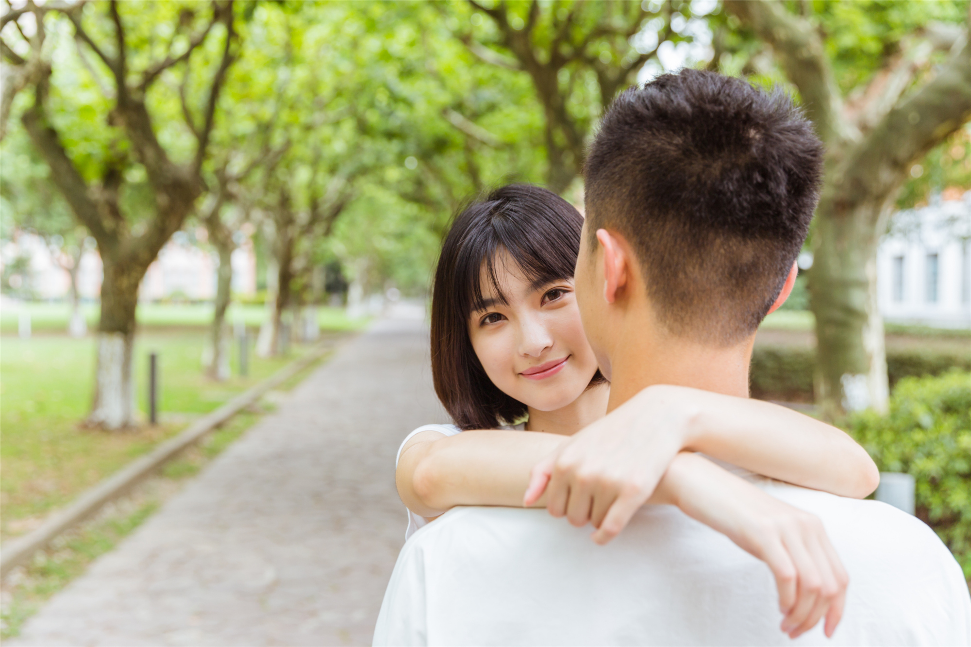 为什么男生长得并不帅气,你还是会"一见钟情"?