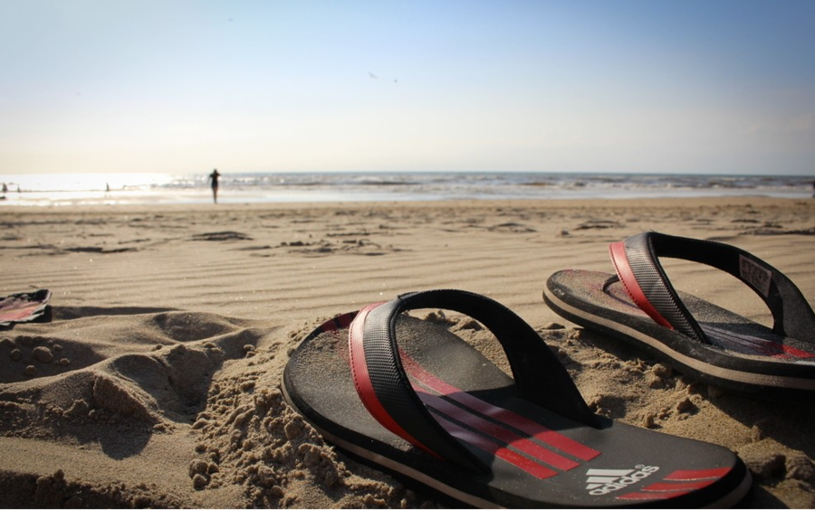 「音频」丰收朗读者|许知远《拖鞋》