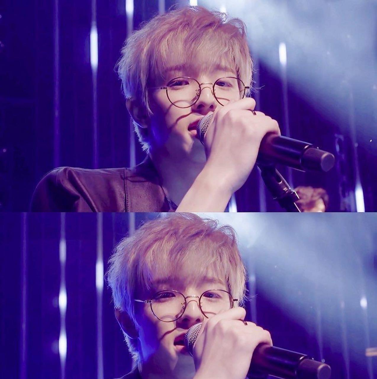 朴再兴(jae)jyp旗下乐队day6的吉他手主唱,美籍韩裔,粉丝送外号"雪兔