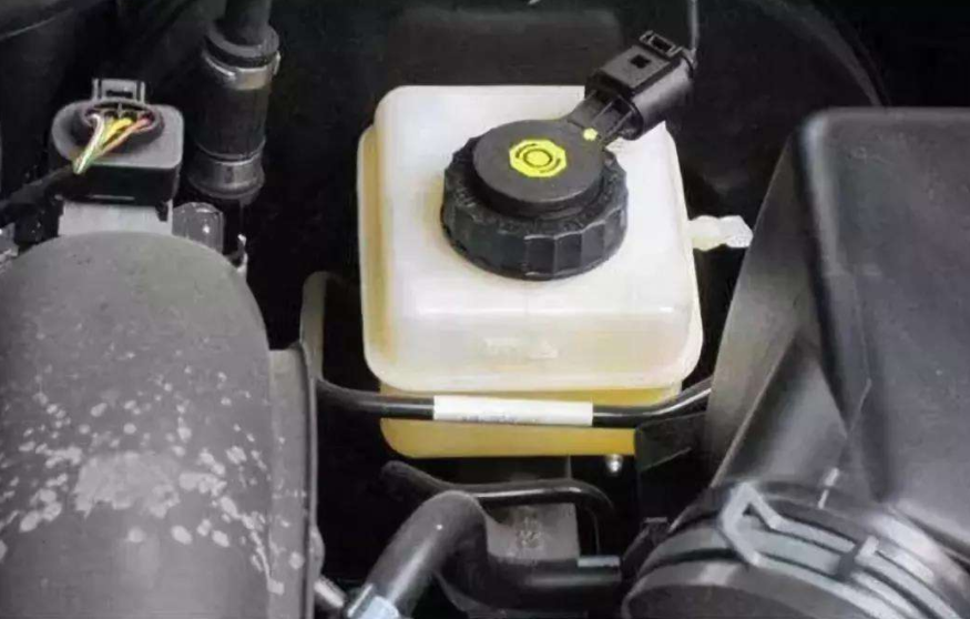 大众刹车油多久换一次