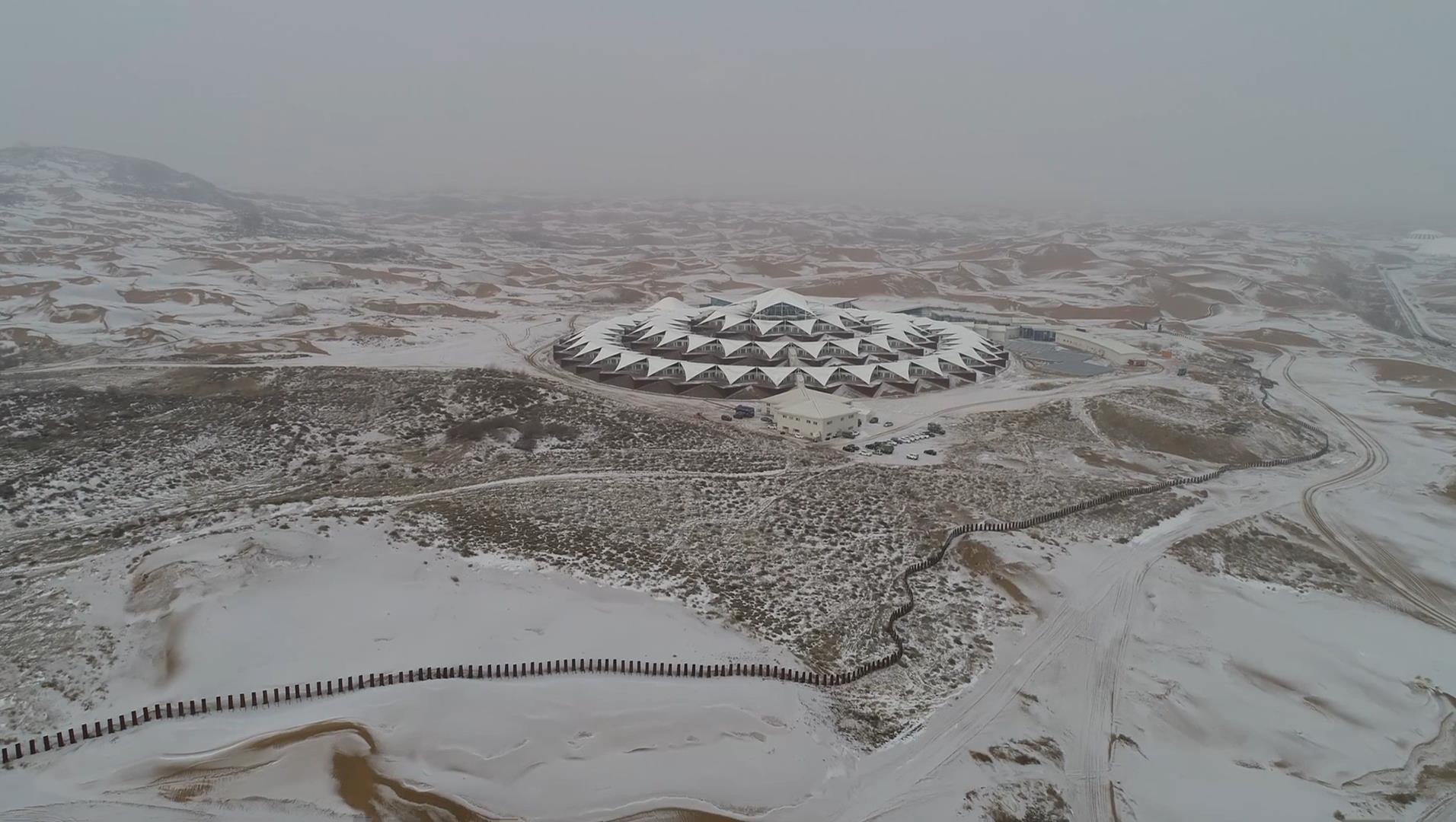 千城胜景|内蒙古达拉特旗:黄沙映白雪