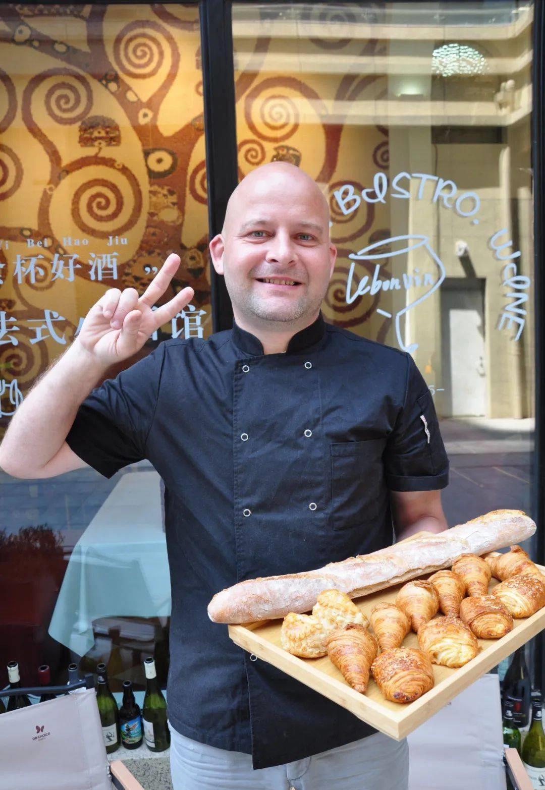 阿诺:在青岛"烘焙"法式浪漫