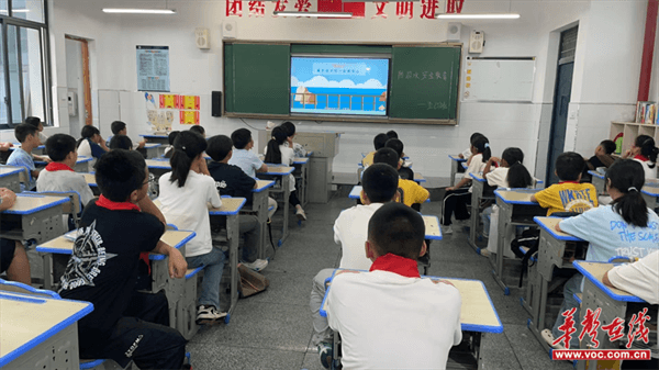 永顺县芙蓉镇小学图片