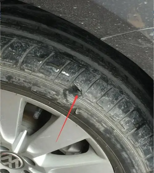轮胎侧面被扎了个针眼能修补吗
