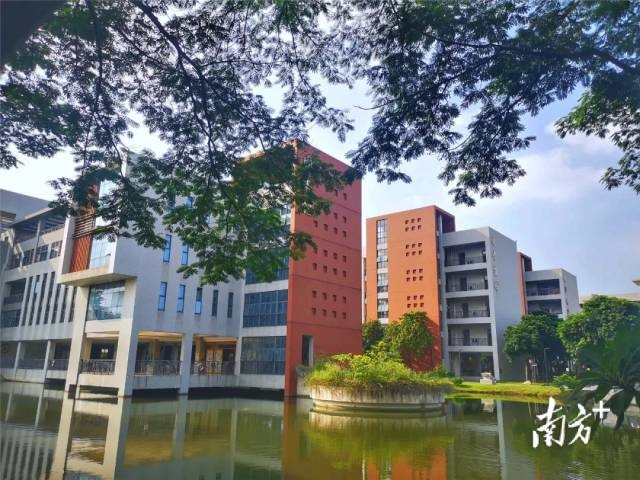 翁祐中学更名翁祐实验学校,将办九年一贯制品牌学校