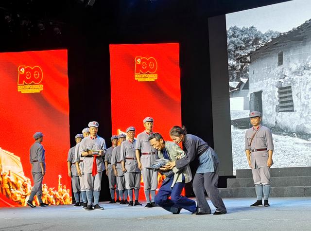 舞台剧《八子参军》