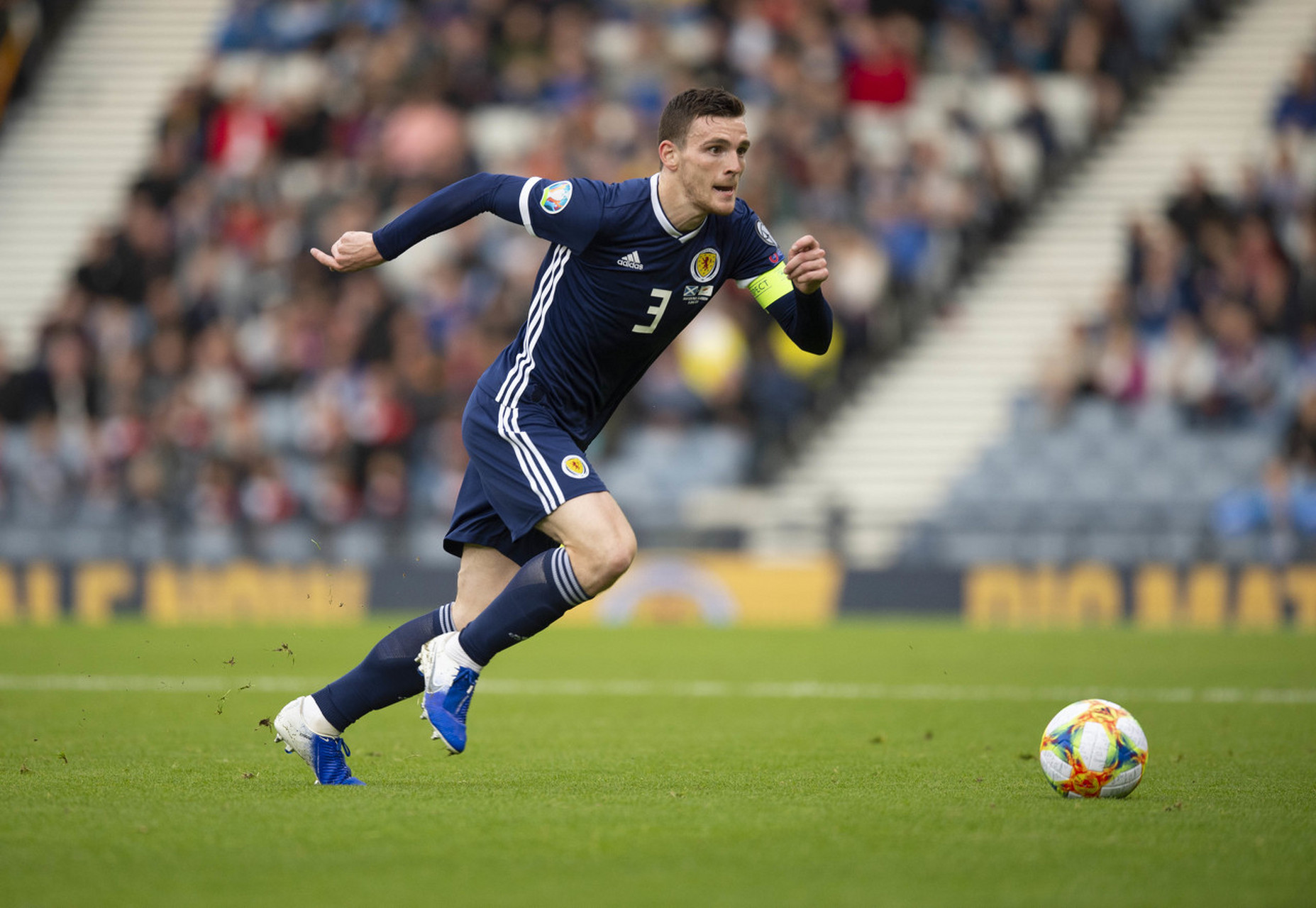 欧国联b级a小组:乌克兰vs苏格兰,兵戎相见小组头名之争即将揭晓