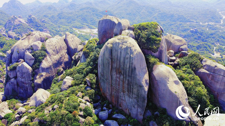 福建漳州乌山"奇"景:一山一石一幅画