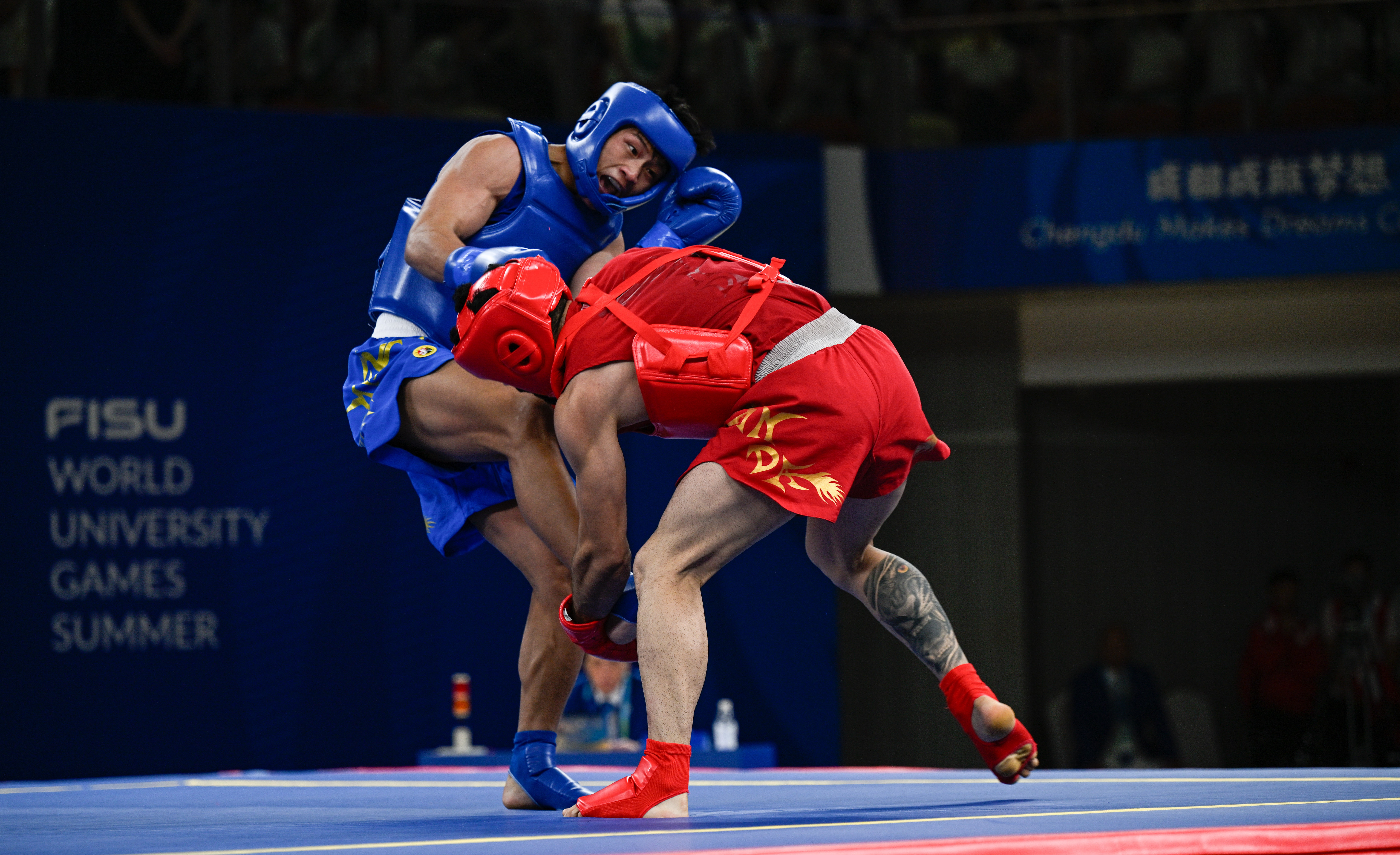 武术——散打男子80公斤级决赛:柳文龙夺冠(2)