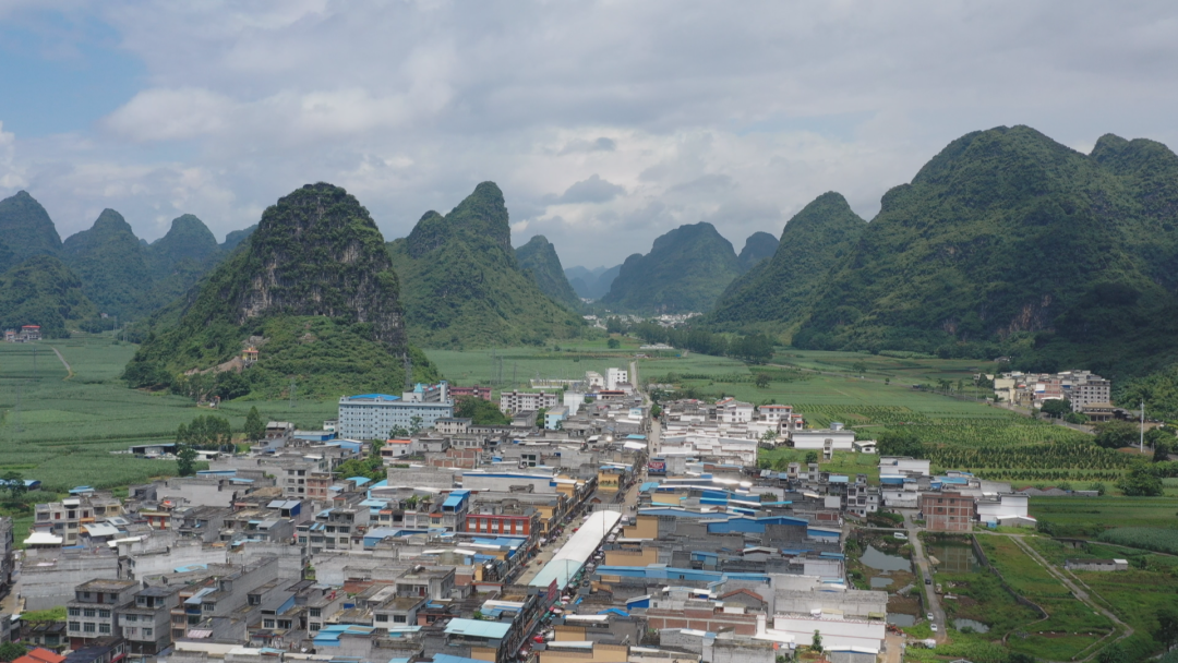 马山:古零镇荣获国家卫生乡镇称号,全域旅游发展添新动能