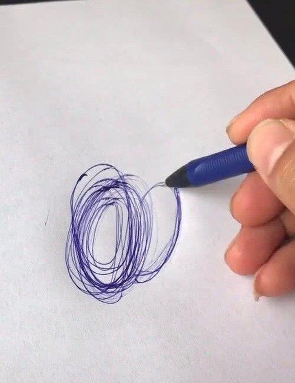 当你以为美术生在乱画时…有时候瞎画瞎画就出来了!推荐关注