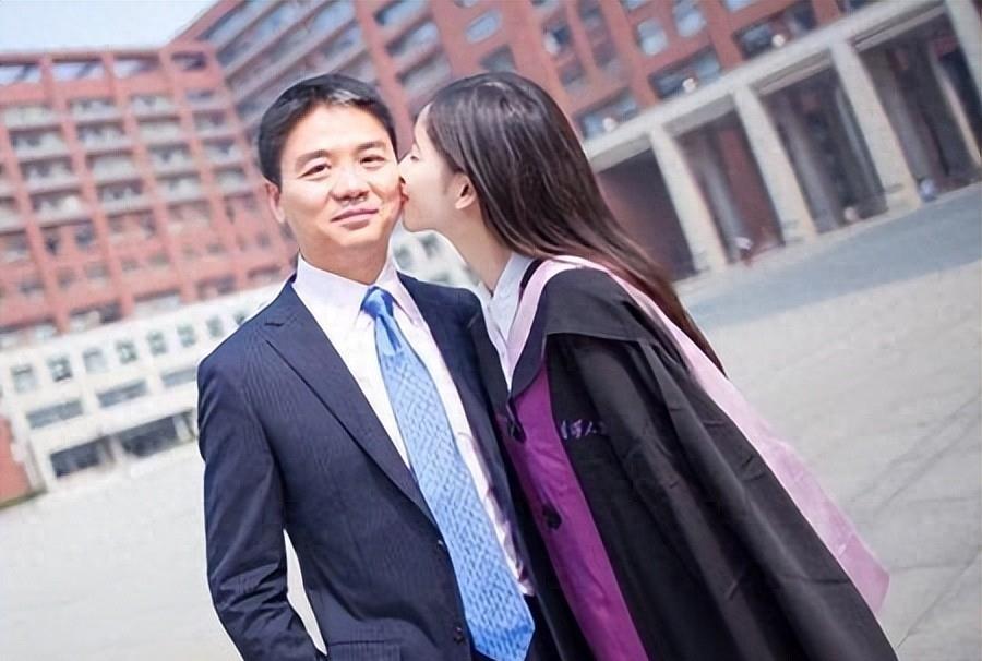 刘强东一双儿女近况:女儿成公主,儿子却成永远的痛