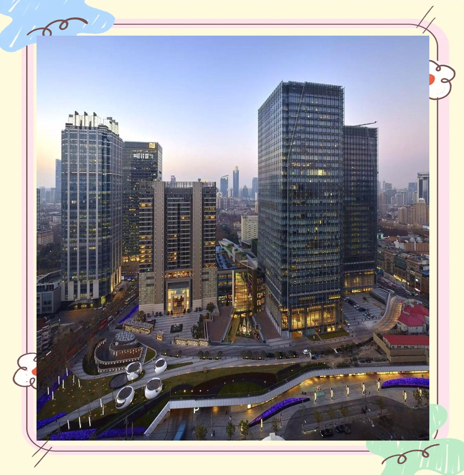 环贸广场的华丽蜕变:从老旧街道到繁华购物中心