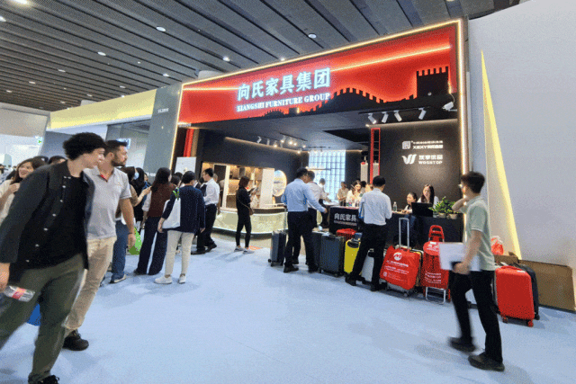中山办公家具企业参展中国家博会擦亮中国办公家具重镇品牌