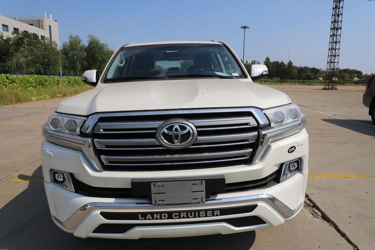 丰田酷路泽4500柴油版4.5排量油耗多少