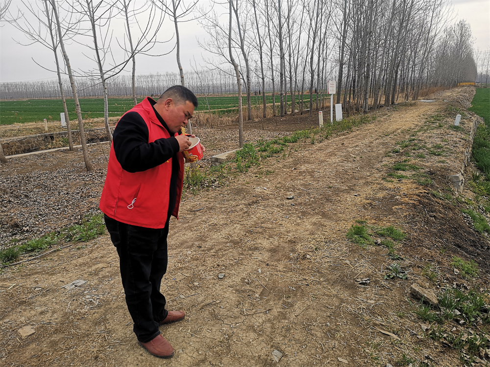 抗疫故事|武宜进:抗疫防线上的忠实守护人