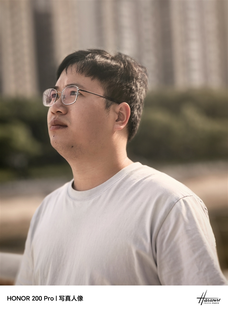 荣耀200 Pro评测：“肖像中的爱马仕”平替 玩转光影人像