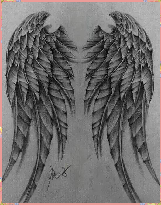 天使翅膀纹身背后的文化与象征意义