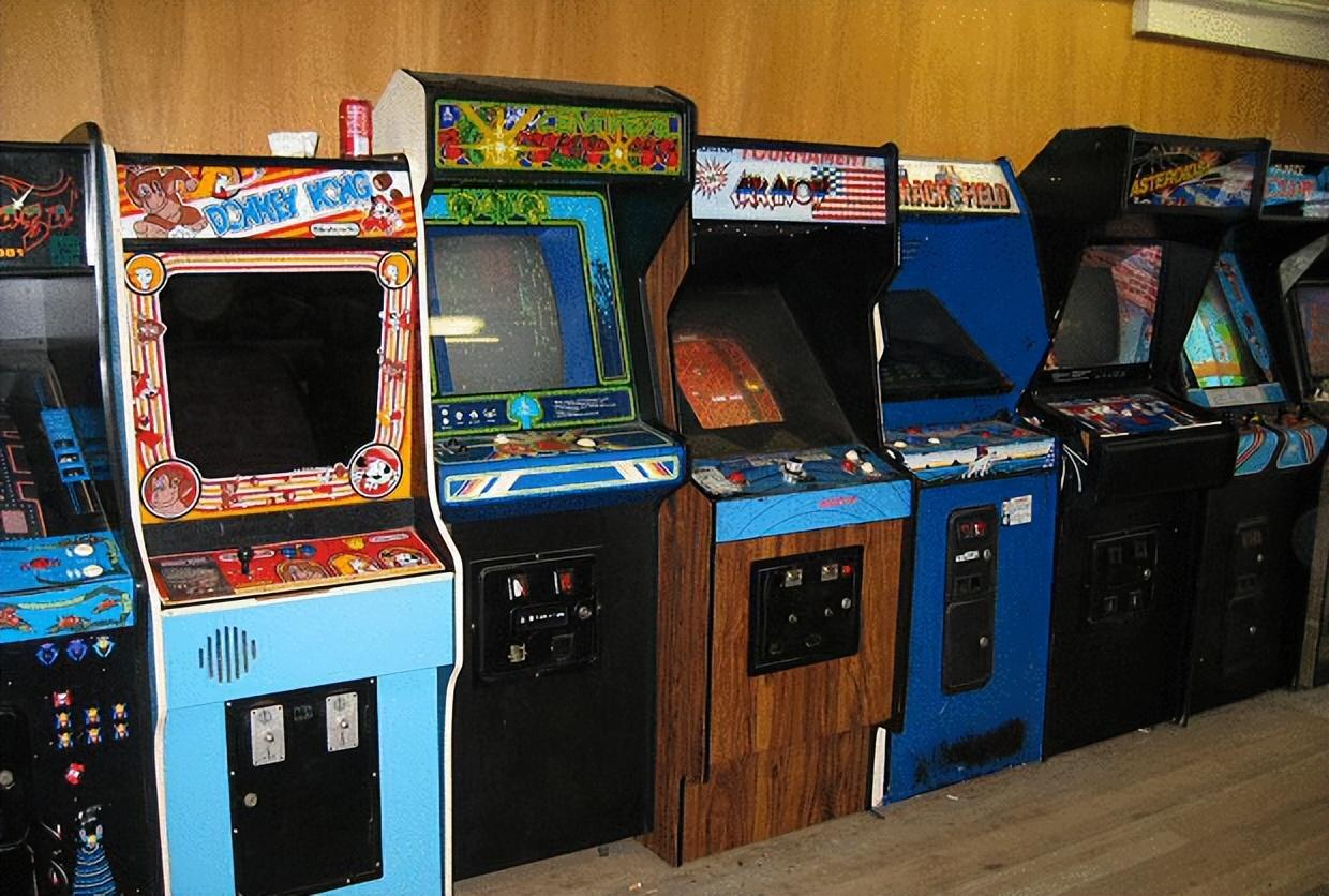 90年代街机游戏厅回忆,您是玩什么游戏入坑的?
