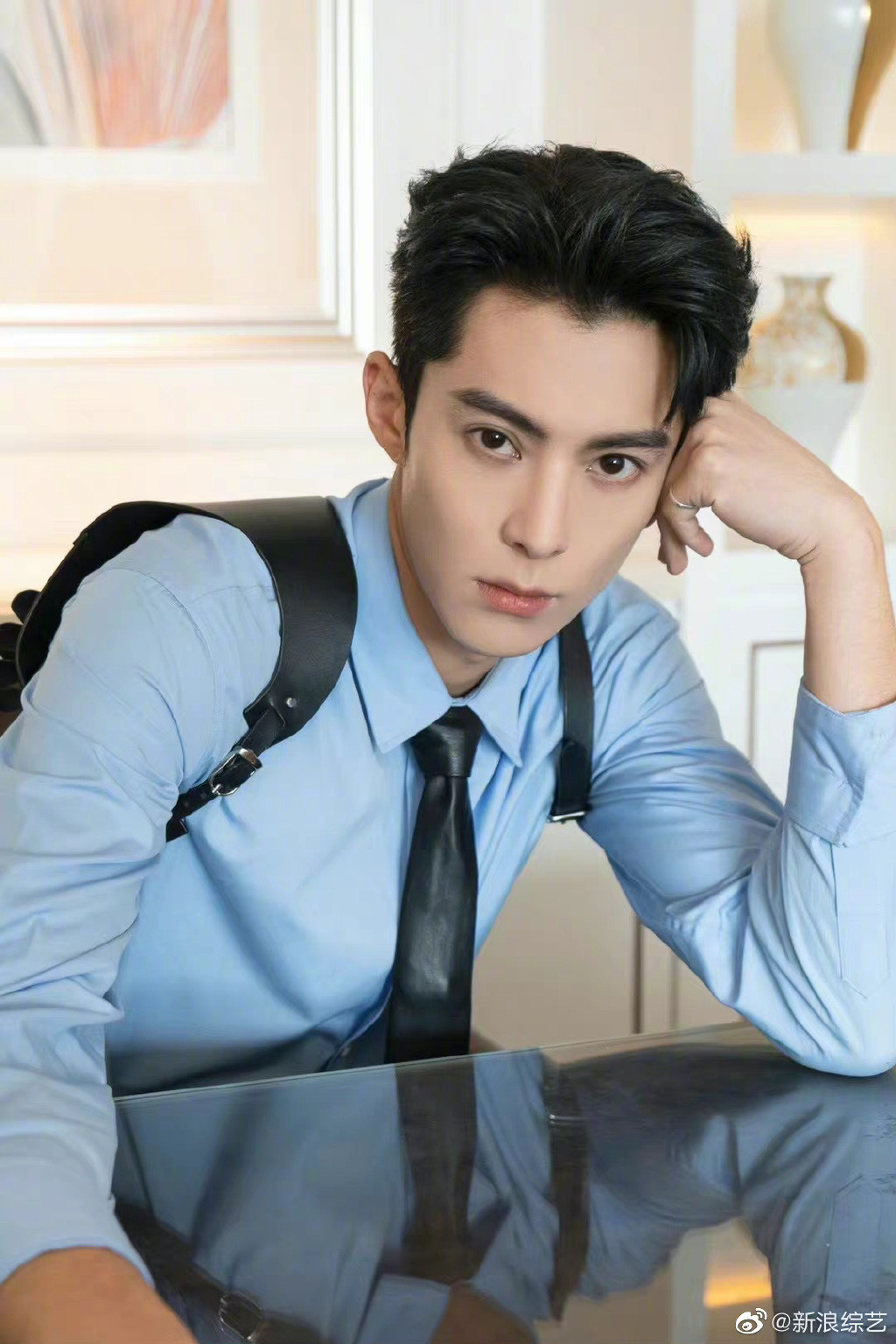 陆剧10位男星制服杀肖战军装帅炸杨洋王凯禁欲王鹤棣空少制服全校公认