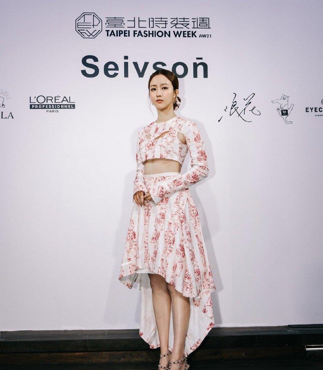 周晓涵,明媚写真