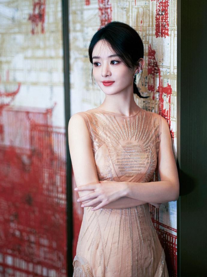 "赵丽颖五月份行程多,工作常态化,生活惬意"一份期待和羡慕