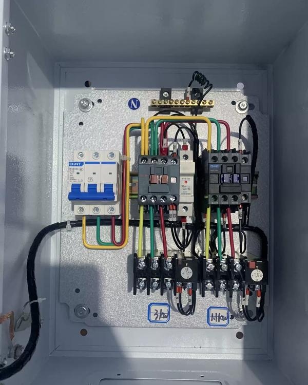 点动控制电路接线图和电机自锁控制启动柜原理